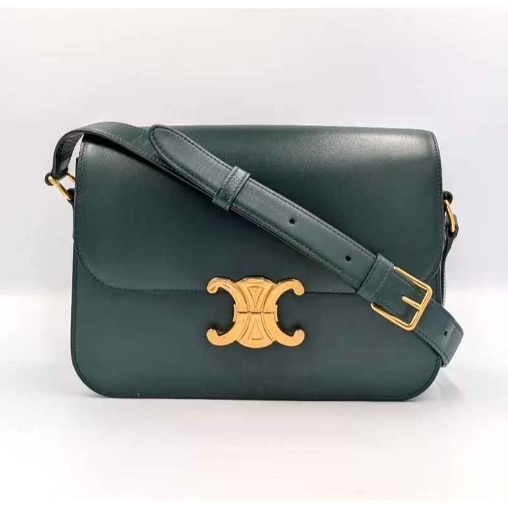Pre-owned Celine Shiny Calfskin Medium Triomphe Amazone